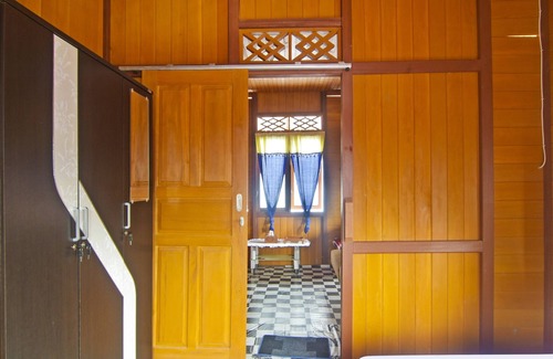 Manado City Centre Hotel | OYO 91246 Pulisan Ekowisata Homestay Near Wisata Pantai Desa Pulisan (Pulisan Beach Tour)