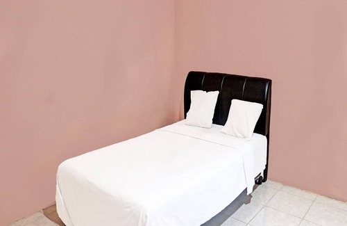 Kupang Hotel | OYO 91416 Puri 88 HomestayNearNostalgia Park