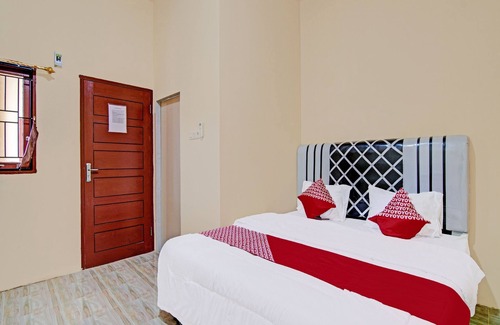Pekanbaru Hotel | OYO 91835 Djasur Kost
