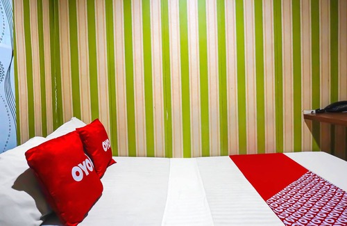 Old Jakarta Hotel | OYO 92581 Tangki Residence 2