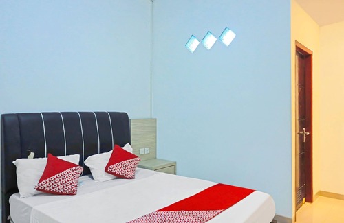 Batam Hotel | OYO 92585 Smiley 999
