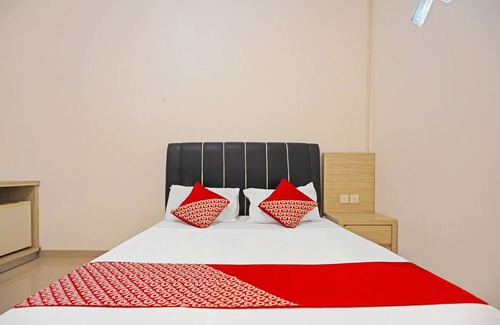 Batam Hotel | OYO 92585 Smiley 999