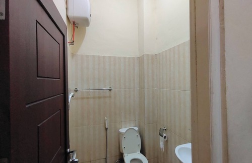 Kalimantan Hotel | OYO 92639 Ervina Homestay Syariah Batakan