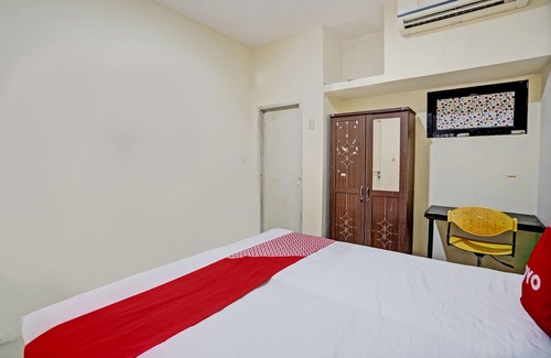 Surabaya Hotel | OYO 93112 Garden Homestay 3 Merlion