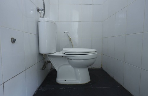 Lubuk Baja Hotel | OYO 93130 Baloi Homestay