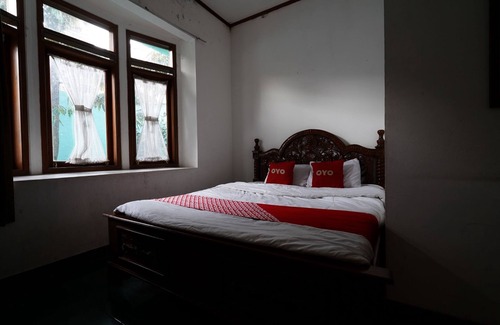 Parongpong Hotel | OYO 93248 Villa Syariah Astuti Lestari