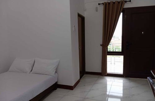 Rajabasa Hotel | OYO 94070 The Cozzy Exclusive Syariah