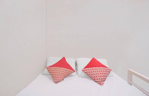 Kemang Hotel | OYO 94502 Helloroom Bangka