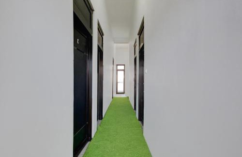 Temanggung Hotel | OYO 94674 Guesthouse Sabar Makmur Kledung