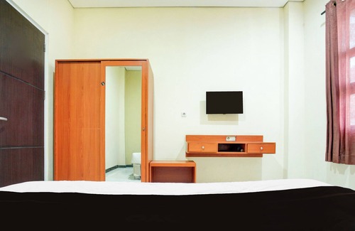 Palembang Hotel | OYO 94806 Kostel 97