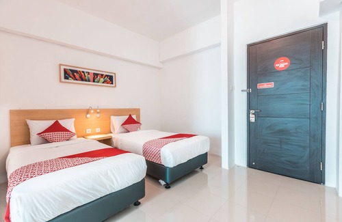 Tangerang Hotel | OYO Flagship 1170 The Habitat Karawaci
