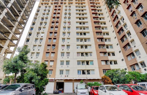 Surabaya Hotel | OYO Flagship 90087 Apartment Menara Rungkut 2