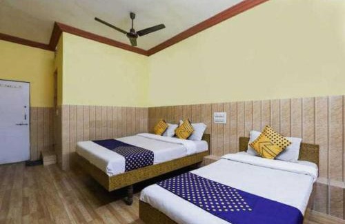 Ahmedabad Hotel | OYO Hotel Apsara Guest House