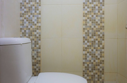 Medan Hotel | OYO Life 2366 Gatsu Kost