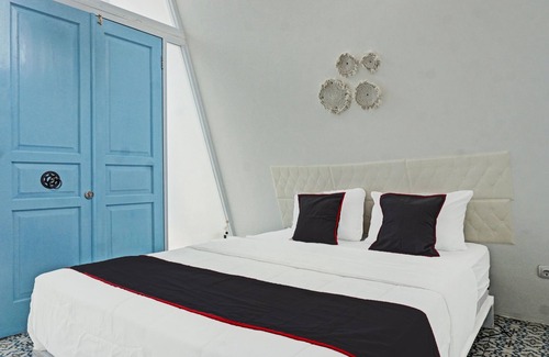 Medan Hotel | OYO Life 2366 Gatsu Kost