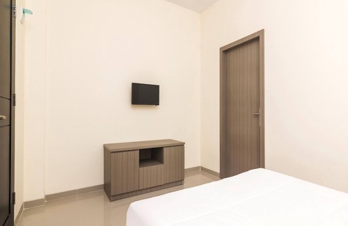 Batam Hotel | OYO Life 2735 Graha Nirwana
