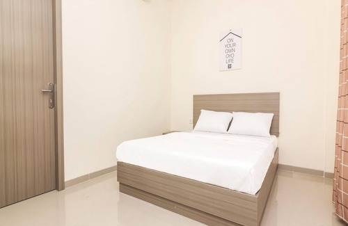 Batam Hotel | OYO Life 2735 Graha Nirwana
