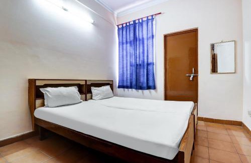 Mohangarh Hotel | OYO Metro Club & Guest House Near Badshahnagar Metro Station
