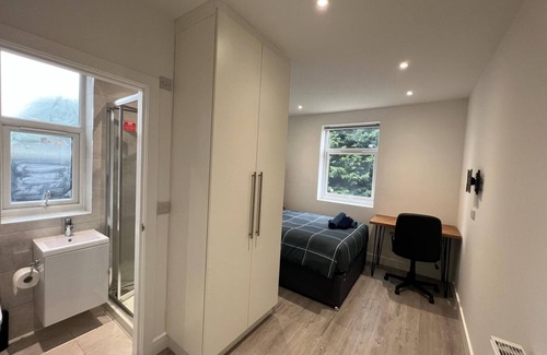 Eccles Bed & Breakfast | OYO Moorfields Villa