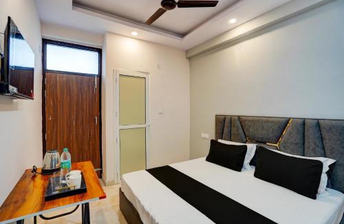 Noida Hotel | OYO Sonu Residency