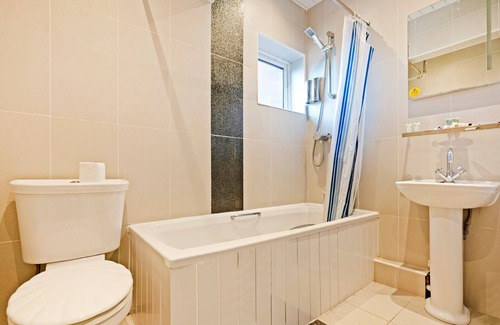 Middlesbrough Hotel | OYO The Baltimore Hotel