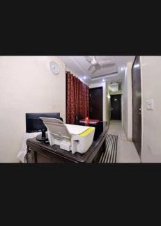 Malviya Nagar Hotel | OYO Welcome Max Residency Near Dlf Avenue Saket