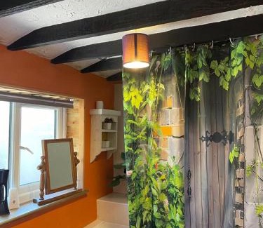 Yarm Bed & Breakfast | OYO Yarm Cottages