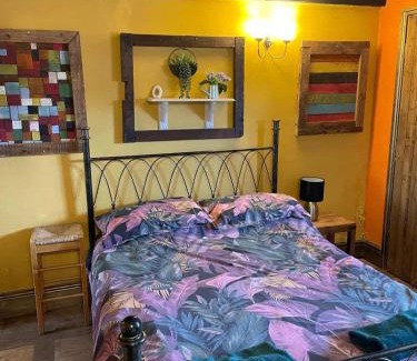 Yarm Bed & Breakfast | OYO Yarm Cottages