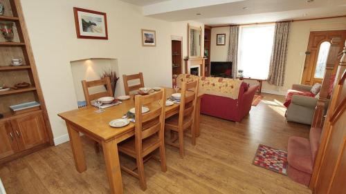 Mumbles House | Oyster Cottage