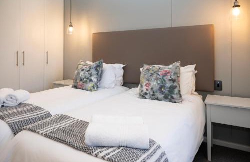 Knysna Apartment | Oyster Lagoon Villa - Luxurious 2 Bed Apartment in Knysna