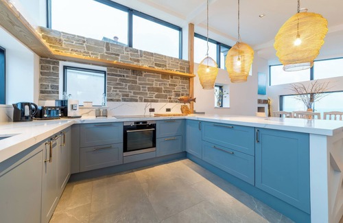 Saint Goran Cottage | OYSTERCATCHER, pet friendly, luxury holiday cottage in Mevagissey