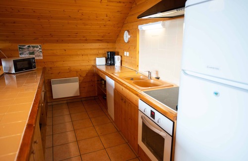 Oz House | Oz/Alpe d'Huez 150m slopes, up to 18pers, Jacuzzi, en-suite bedrooms