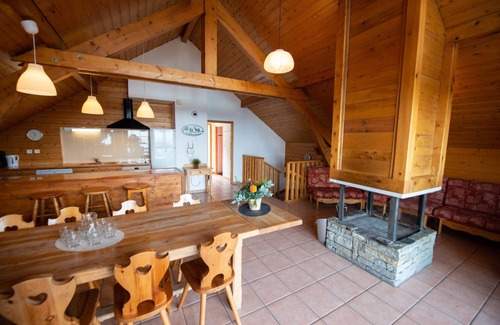 Oz House | Oz/Alpe d'Huez 150m slopes, up to 18pers, Jacuzzi, en-suite bedrooms