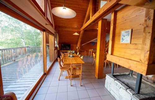 Oz Ski Chalet | Oz/Alpe d'Huez 200m slopes, up to 25pers, Jacuzzi, rooms with bathroom