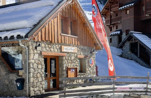 Oz Apartment | OZ/Domaine d'Alpe d'Huez, facing south, ski-in ski-out, 4 rooms, 3 bedrooms, 8 p