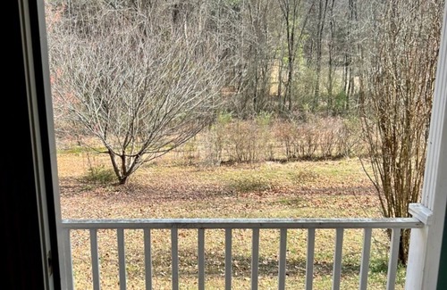 Russellville House | Ozark Foothills Getaway,close to ATU, Russellville, all the Lakes and Mountains!