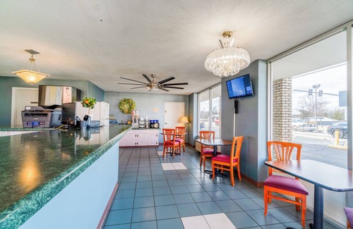 Mountain View Hotel | Ozark Junction mountain view by OYO