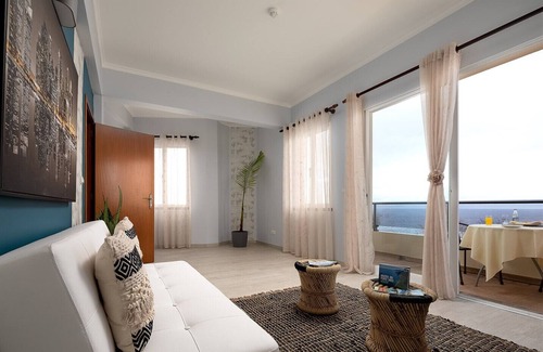 Porto Moniz Bed & Breakfast | Pérola Views Inn 102 by Madeira Sun Travel
