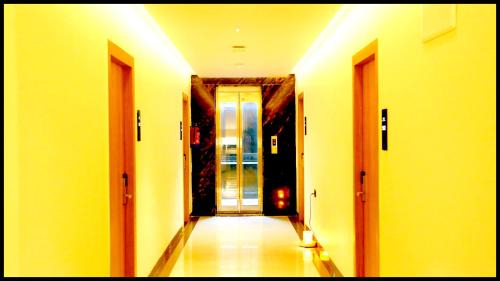 Indore House | P A R K Guest House ! Premium Rooms With Family Retreat