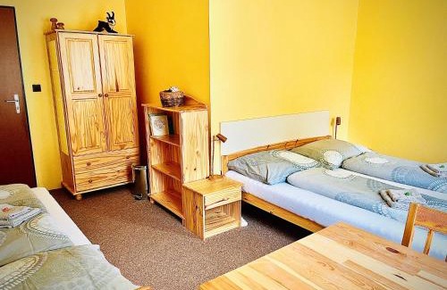 Jicin House | P&P Jičín Apartments - soukromé 2-3 lůžkové pokoje s vlastní kuchyní a koupelnou