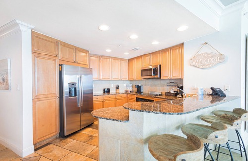 Pensacola Beach Condo | P1-1901 Welcome to The Good Life - 3B Gulf Front Condo Sleeps 10