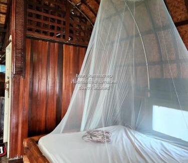 Amphawa House | p2 เรือนกระท่อมน้ำ เรือนรอยน้ำ บ้านกามเทพ อัมพวา โฮมสเตย์