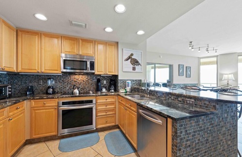 Pensacola Beach Condo | P2-1004 3B Newly Updated! Gorgeous 3B @ Portofino Sleeps 10!