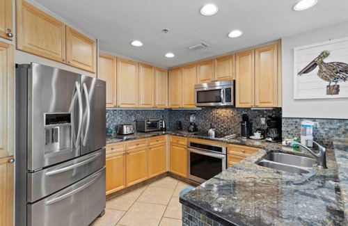 Pensacola Beach Condo | P2-1004 3B Newly Updated! Gorgeous 3B @ Portofino Sleeps 10!