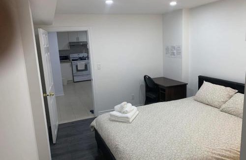 Mississauga House | P2 Cozy accommodation in Mendy