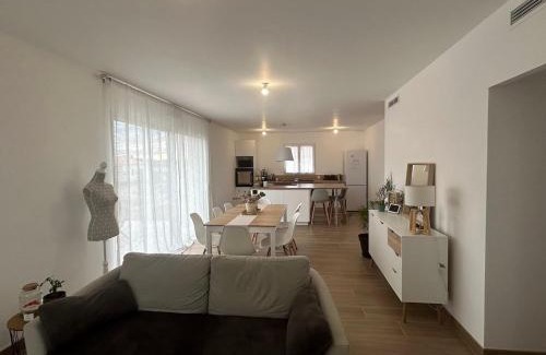 Saint-Georges-les-Baillargeaux House | Pavillon "Le Mexico" - 8 min Futuroscope