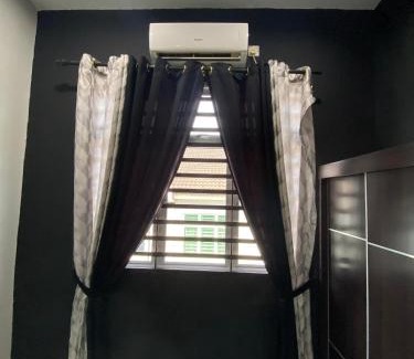 Kampung Kelang Sagu House | Pa&Ma HomeStay Kulim 4R3B fully aircond