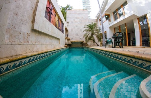 Bocagrande House | PABLOS PALACE, ENJOY CARTAGENA WITH THE RIGHT PALACE!