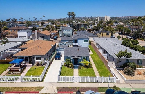 Pacific Beach Cottage | Pacific Beach Cottage - 1 Block from the Ocean