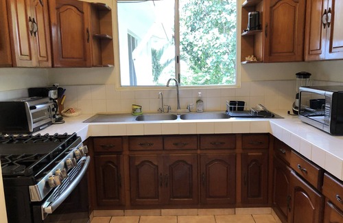 Pacific Marlin House | Pacific Marlin 5 min to town and steps from Jesus Statue Great Views!